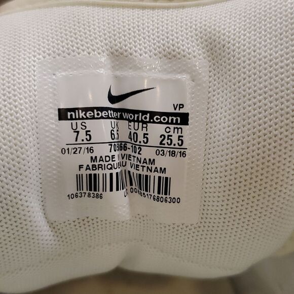 SOLD!! NIKE Air Python PRM "Metallic Gold" - Size 7 1/2 - Picture 6 of 9